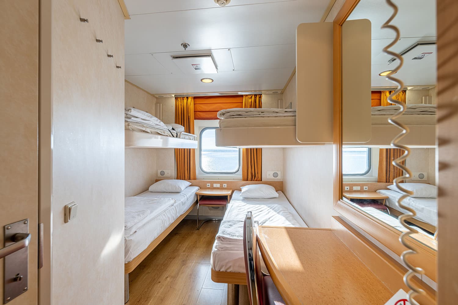 Pet-friendly cabin beside the pet deck